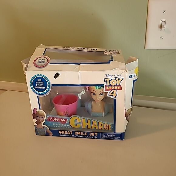 Toy Story 4 Great Smile Set - Picture 1 of 7
